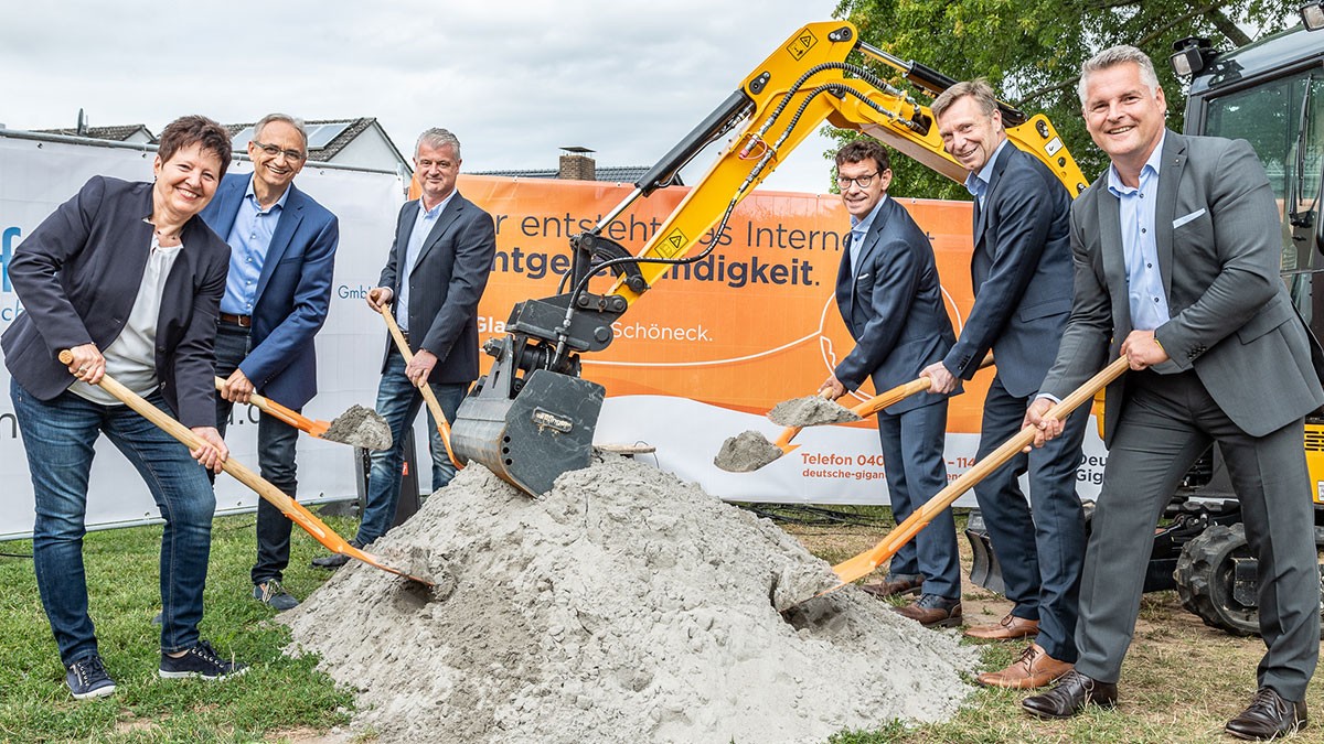 Internet mit Lichtgeschwindigkeit für Schöneck