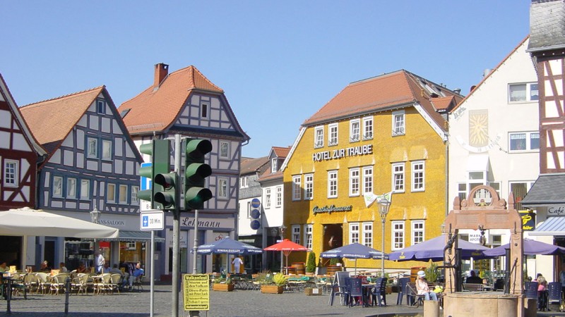 Nidda soll dem bundesweiten Trend trotzen – Die Deutsche GigaNetz informiert beim Late-Night-Shopping