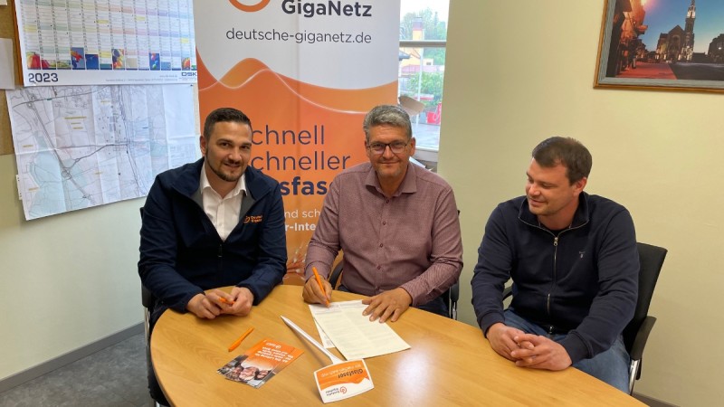 Gemeinde Neufahrn in Niederbayern will Liegenschaften an das Glasfasernetz anschließen 