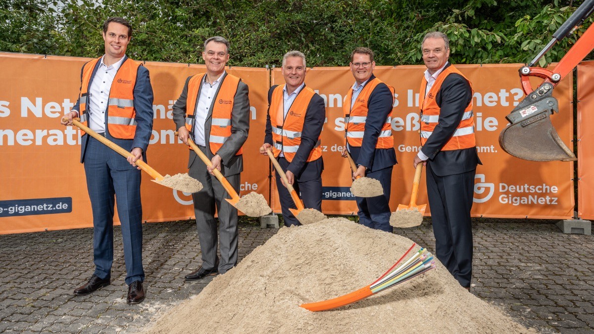 Bad Vilbel: Baustart für modernes Glasfasernetz